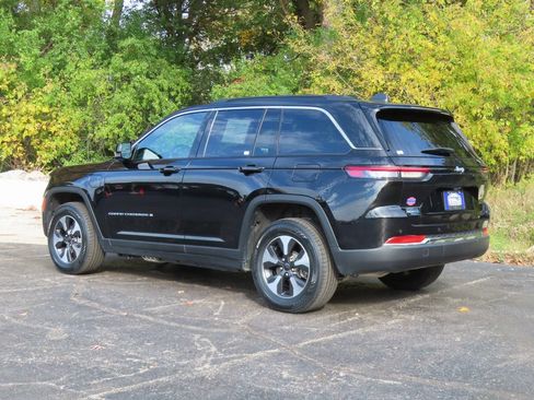 Certified 2024 Jeep Grand Cherokee Limited 4xe AWD/4WD image 32