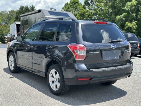 Used 2015 Subaru Forester 2.5i Premium w/ All-Weather Package AWD/4WD image 5