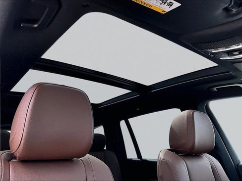 Certified 2024 Mercedes-Benz GLS 450 4MATIC image 17