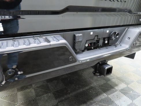 Used 2025 GMC Sierra 2500 AT4 w/ AT4 Premium Plus Package image 50