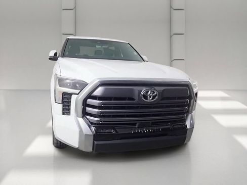 Used 2025 Toyota Tundra Limited AWD/4WD image 53