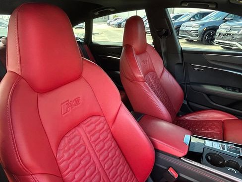 Used 2023 Audi RS 7 Sportback AWD/4WD image 38
