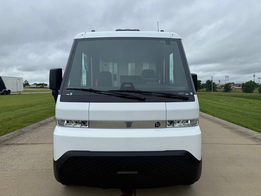 Used 2024 Chevrolet Brightdrop 600 w/ Commercial Equipment Package AWD/4WD image 8