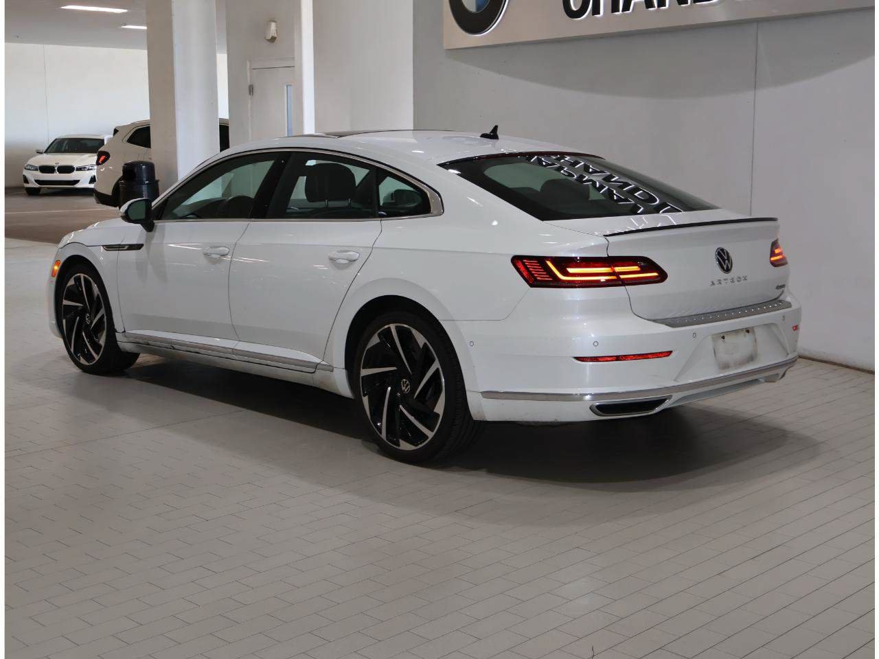 Used 2023 Volkswagen Arteon SEL Premium AWD/4WD image 5