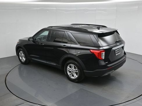 Certified 2023 Ford Explorer XLT w/ Equipment Group 202A RWD image 43