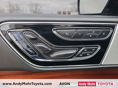 Used 2018 Lincoln Navigator L Reserve w/ Technology Package image 13