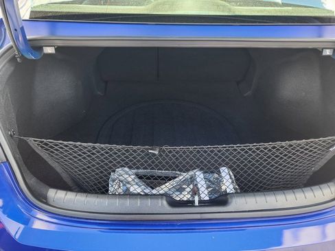 Used 2024 Hyundai Elantra Limited image 6