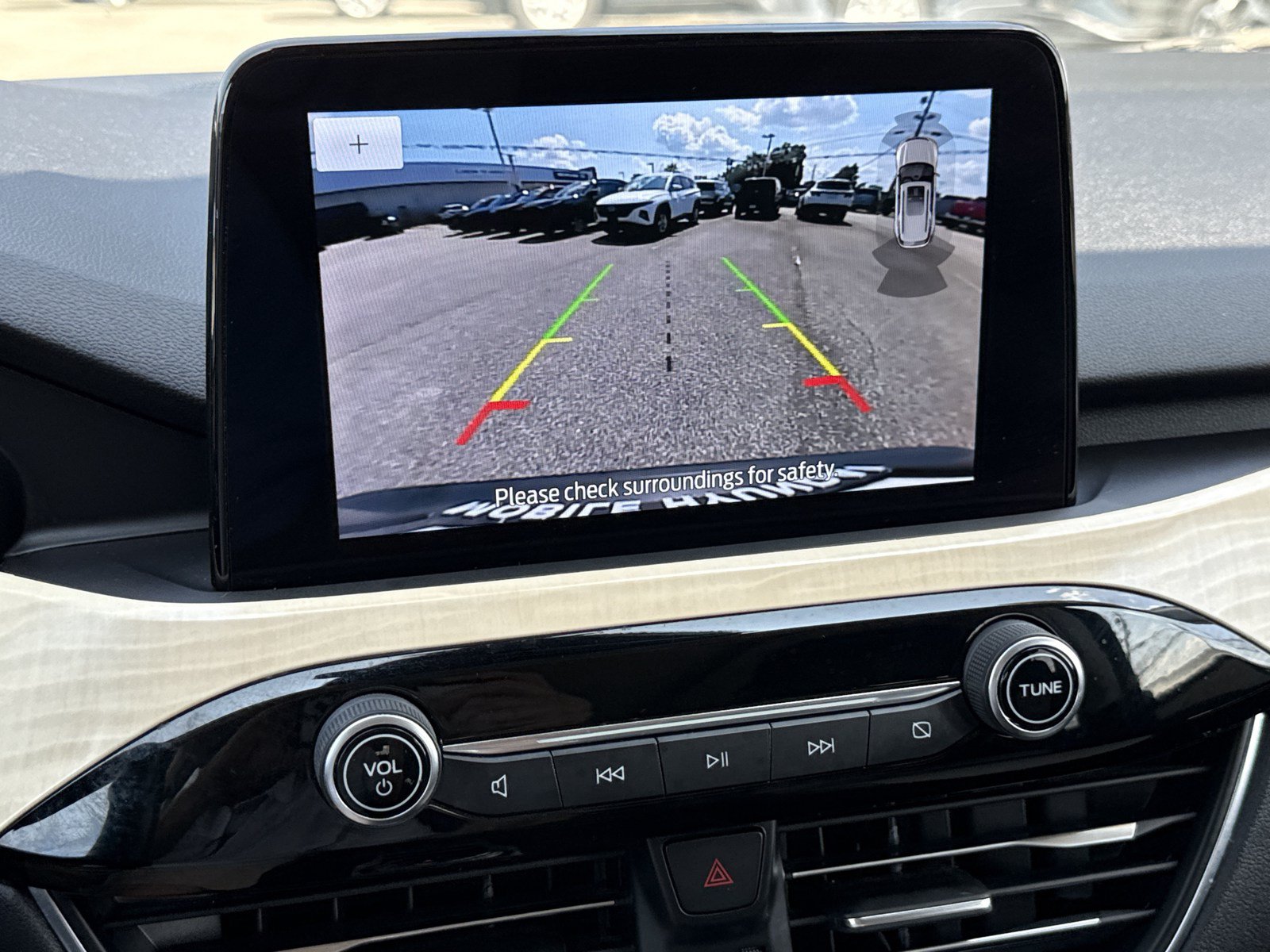 Used 2021 Ford Escape Titanium w/ Titanium Elite Package AWD/4WD image 27