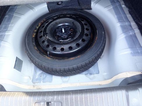 Used 2012 Buick LaCrosse Premium image 19