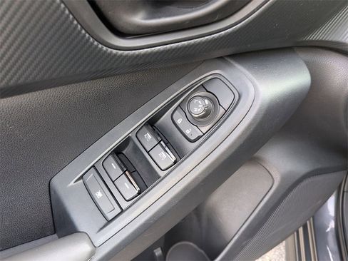 Used 2024 Subaru Crosstrek 2.0i Premium image 13