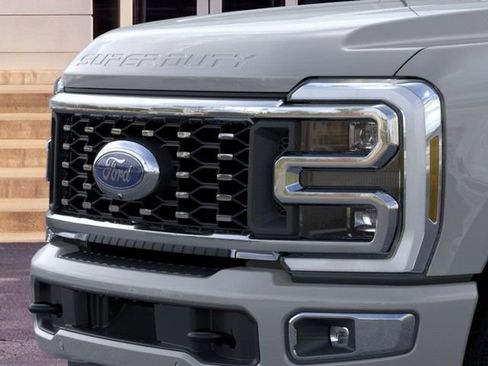 New 2026 Ford F350 Platinum w/ Platinum Plus Package AWD/4WD image 17
