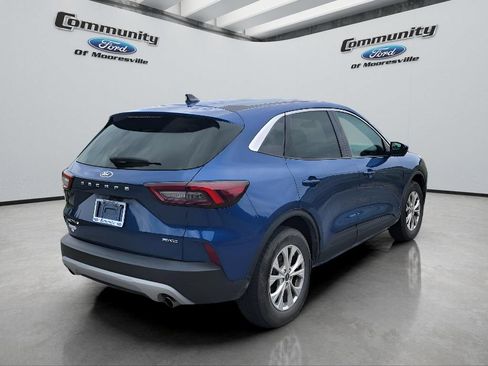 Used 2023 Ford Escape Active w/ Tech Pack #2 AWD/4WD image 9