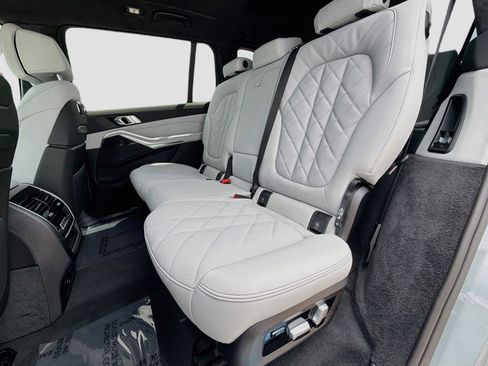 New 2027 BMW X7 xDrive40i w/ M Sport Package AWD/4WD image 23