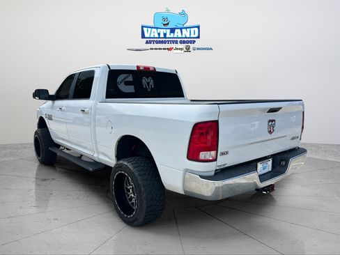 Used 2018 RAM 2500 SLT AWD/4WD image 3