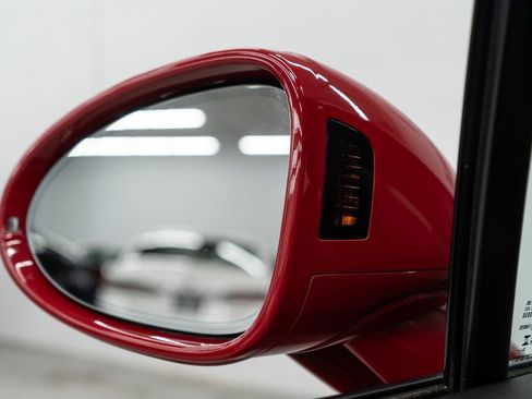 Used 2024 Porsche Macan w/ Premium Plus Package image 46