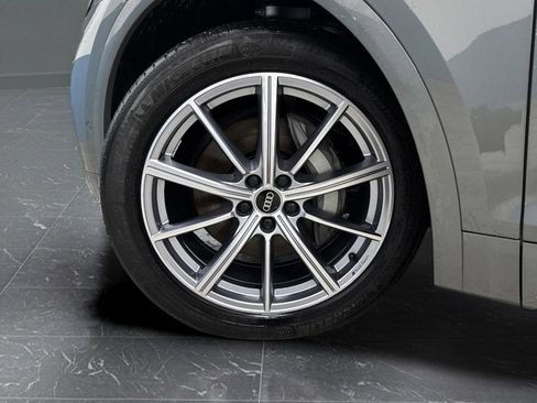 Used 2023 Audi Q5 e Prestige w/ Prestige Package image 37