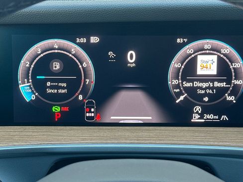New 2026 Volkswagen Tiguan SEL R-Line AWD/4WD image 23