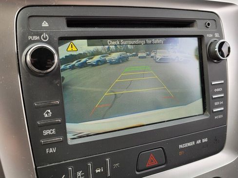 Used 2016 GMC Acadia SLE image 21