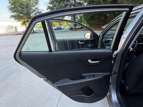 Used 2021 Kia Rio S w/ Technology Package FWD image 11