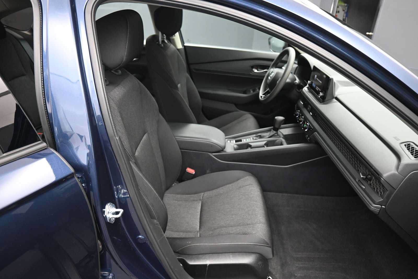 Used 2025 Honda Accord SE image 24