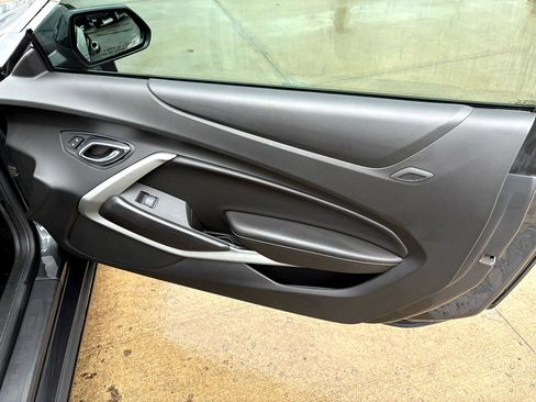 Used 2017 Chevrolet Camaro LT image 32