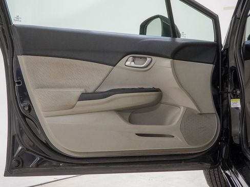 Used 2013 Honda Civic LX image 17