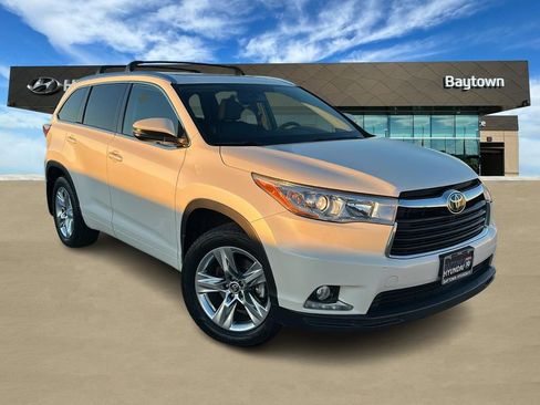 Used 2016 Toyota Highlander Limited image 1