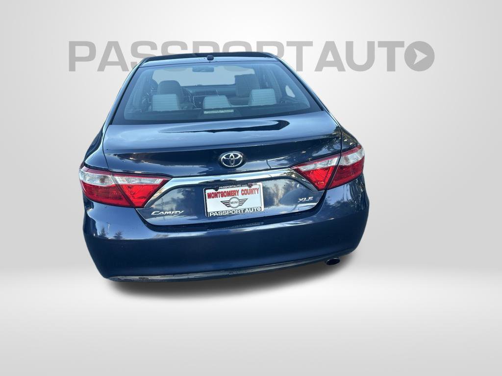Used 2017 Toyota Camry XLE FWD image 5