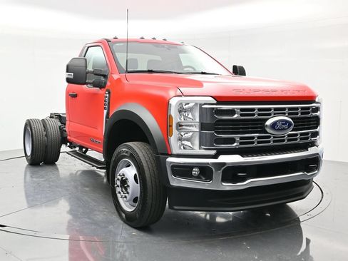 Used 2026 Ford F600 4x4 Regular Cab Super Duty w/ XLT Value Package image 3