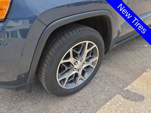 Used 2021 Jeep Grand Cherokee Limited w/ Trailer Tow Group IV AWD/4WD image 16