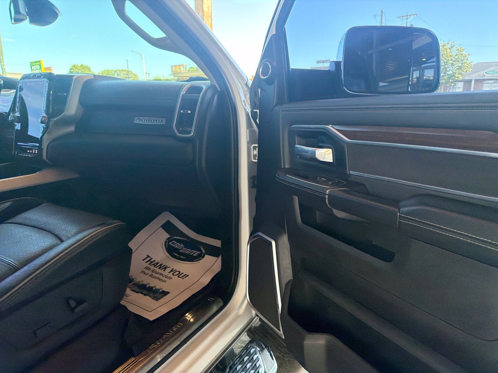 Used 2022 RAM 2500 Laramie AWD/4WD image 6