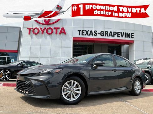 Used 2025 Toyota Camry LE FWD image 1