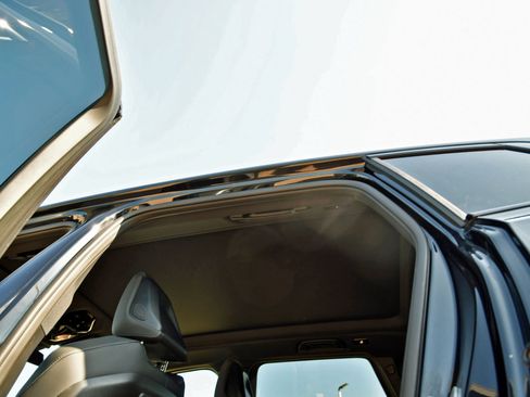 Used 2025 BMW X3 xDrive30i image 34