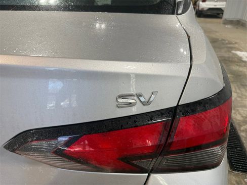 Used 2023 Nissan Versa SV image 32