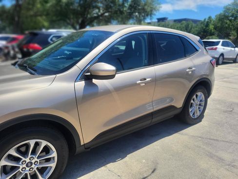 Used 2020 Ford Escape SE FWD image 50
