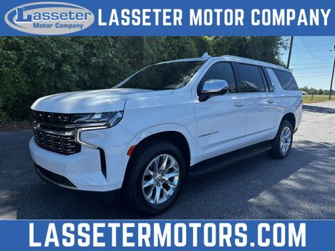 Used 2023 Chevrolet Suburban Premier RWD image 1