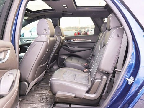 Certified 2023 Buick Enclave Avenir image 12