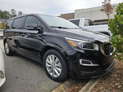 Used 2019 Kia Sedona EX image 5