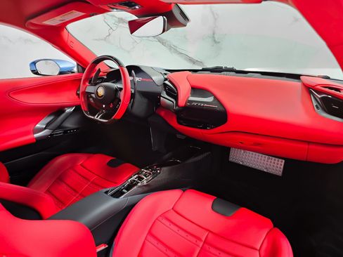 Used 2021 Ferrari SF90 Stradale image 8