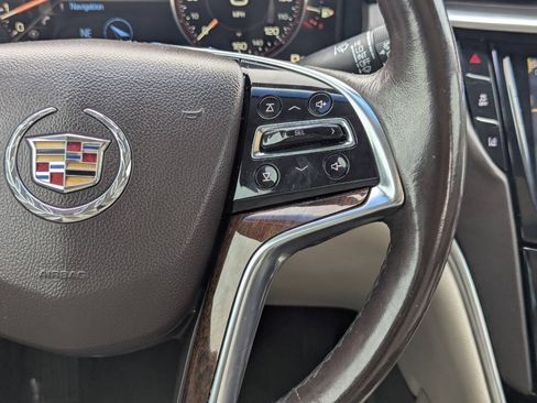 Used 2013 Cadillac XTS Platinum FWD image 21