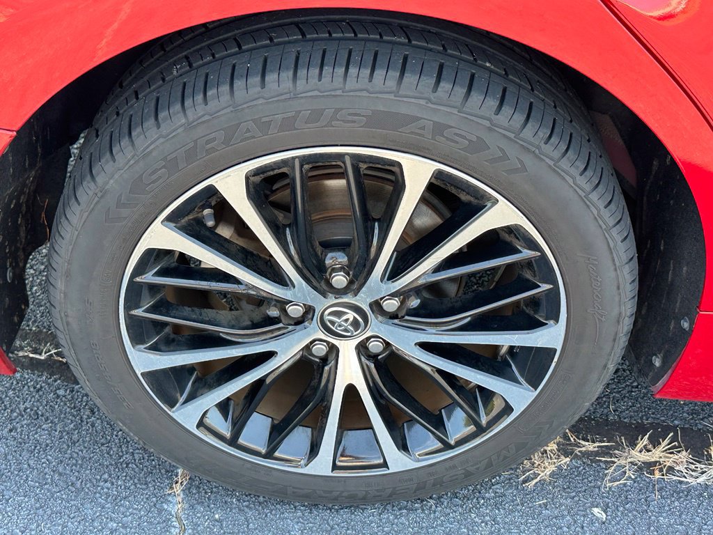 Used 2020 Toyota Camry SE FWD image 34