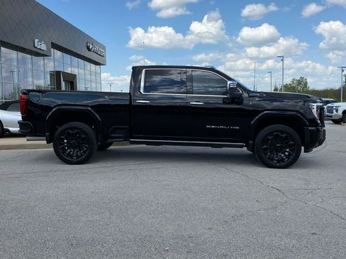 Used 2025 GMC Sierra 2500 Denali Ultimate AWD/4WD image 9