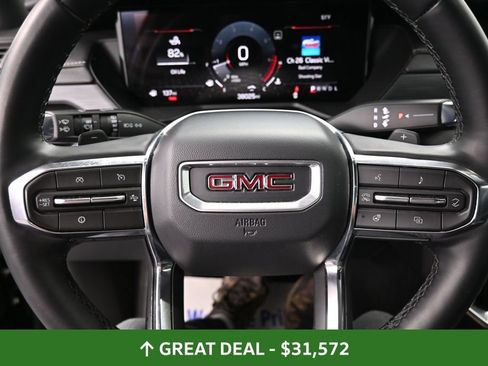 Used 2025 GMC Acadia Elevation FWD image 43