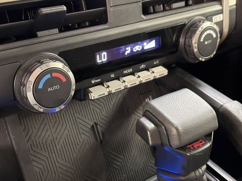 Used 2024 Toyota Tacoma TRD Sport RWD image 24