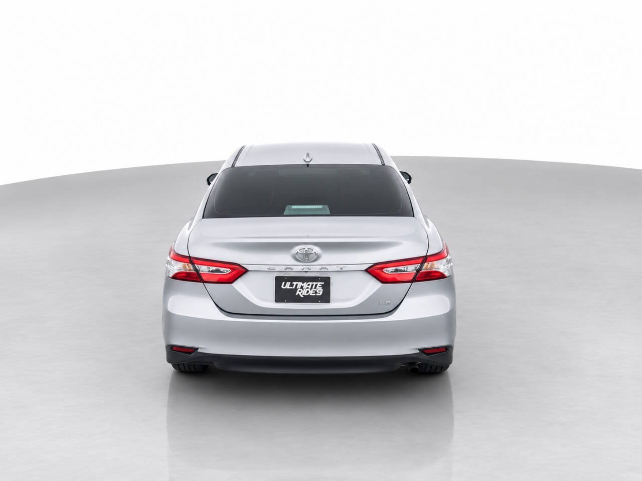Used 2020 Toyota Camry LE FWD image 6