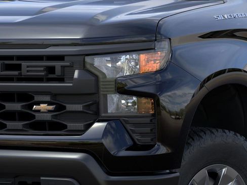 New 2026 Chevrolet Silverado 1500 W/T w/ WT Value Package AWD/4WD image 11