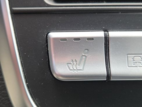 Used 2018 Mercedes-Benz GLA 250 4MATIC image 6