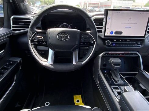 Used 2025 Toyota Tundra Platinum AWD/4WD image 6