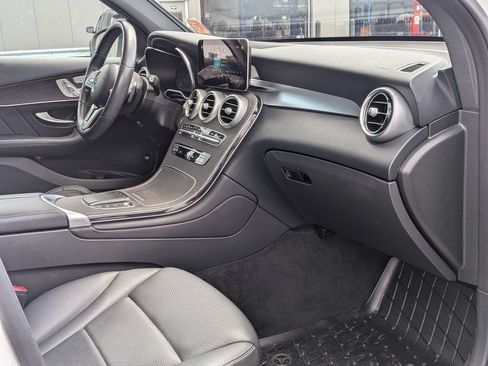 Used 2022 Mercedes-Benz GLC 300 4MATIC image 26
