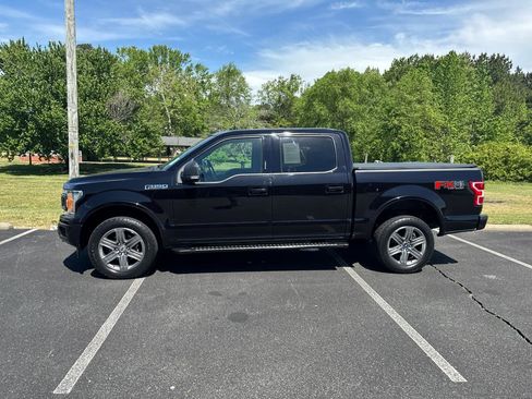 Used 2019 Ford F150 XLT w/ Equipment Group 302A Luxury AWD/4WD image 12